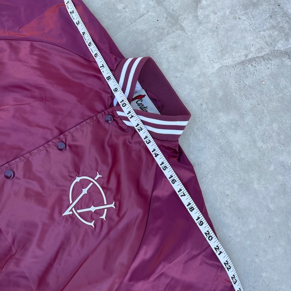 2018 VIDCON 9 Creator Embroidered Burgundy Satin Jacket Cardinal size medium - Picture 3 of 10